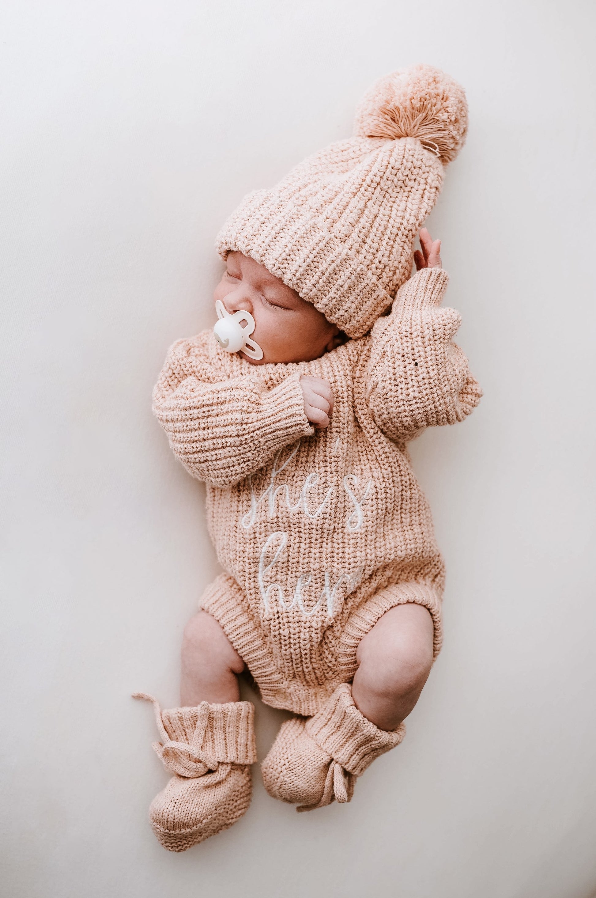 “She’s Here” Chunky Knit Bundle
